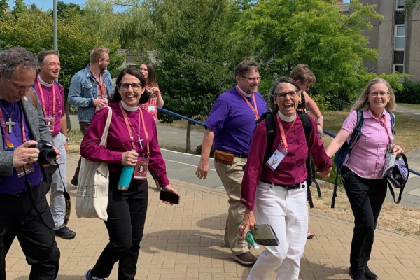 ‘A wave of love’: Episcopal bishops join march in support of LGBTQ+ inclusion in Canterbury By Egan Millard